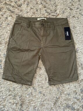 Mavi Olive Green Color Flat Front Men’s Shorts